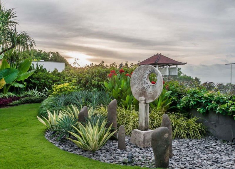 Taman Tropis Modern: Keindahan Alam di Rumah Anda